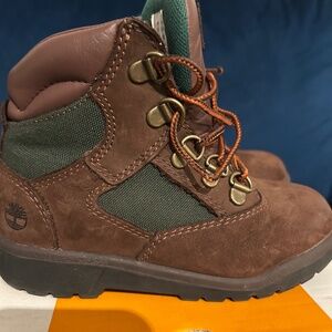 Timberland Hightop Beef and Broccoli’s/ Medium Brown field boot